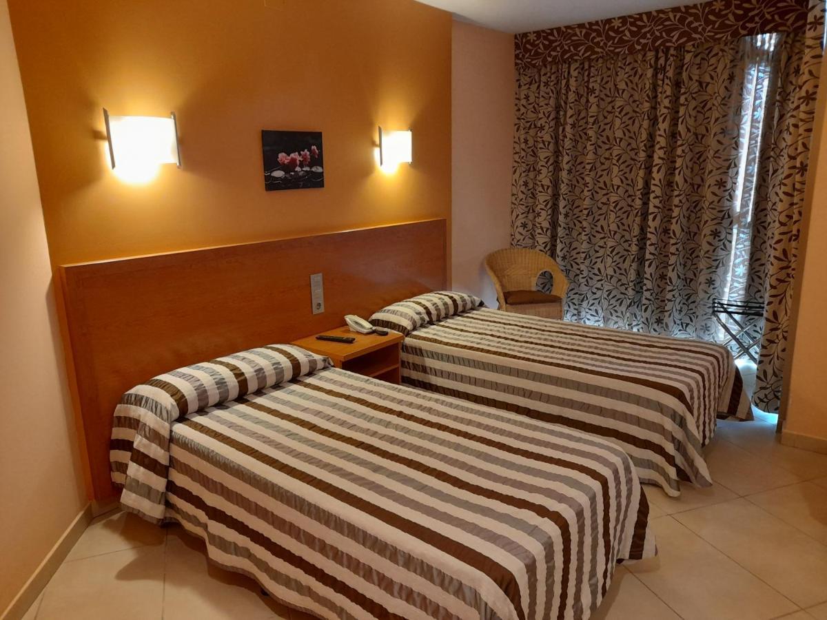 Hotel Avenida Morella Extérieur photo