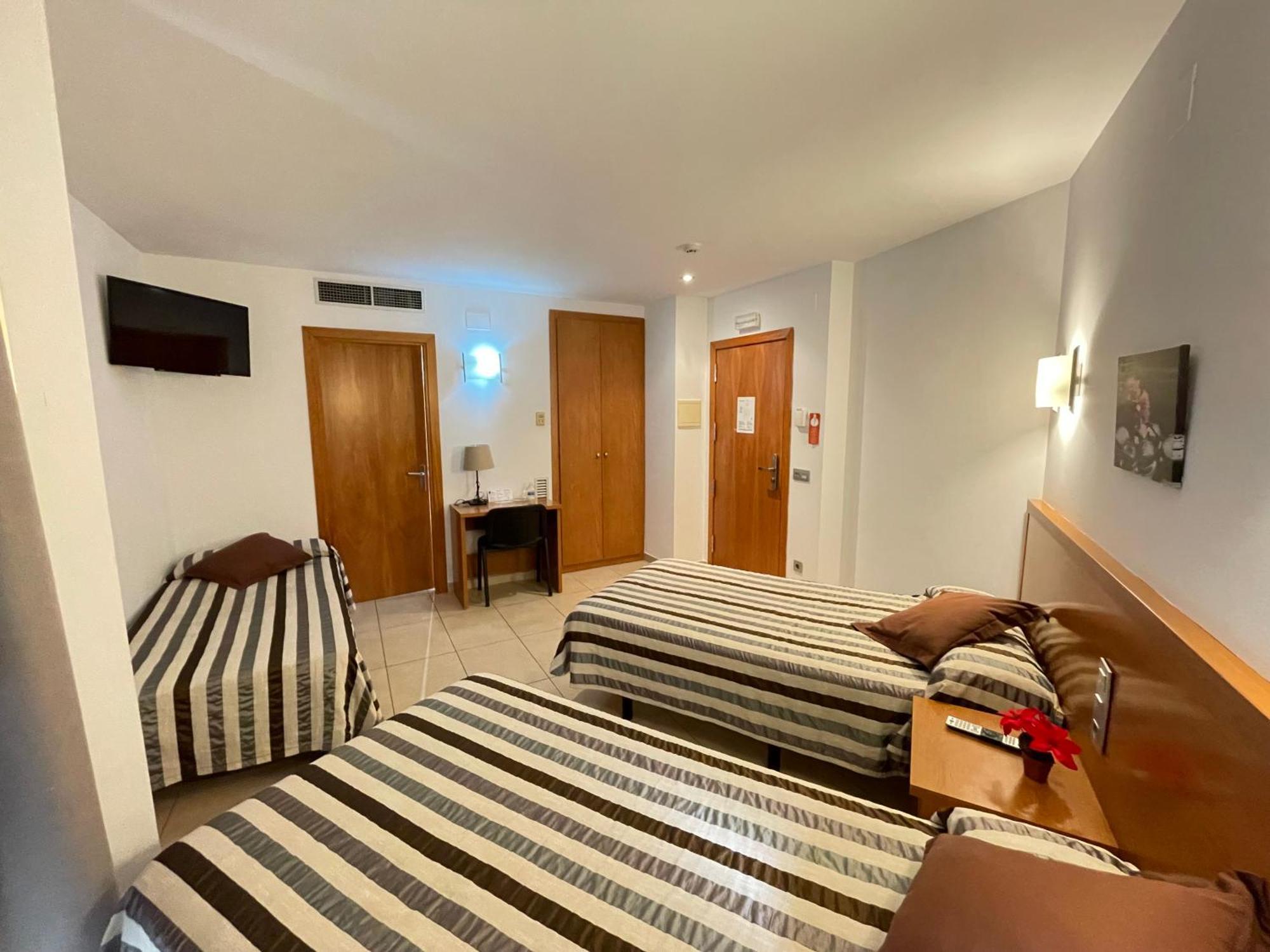 Hotel Avenida Morella Extérieur photo